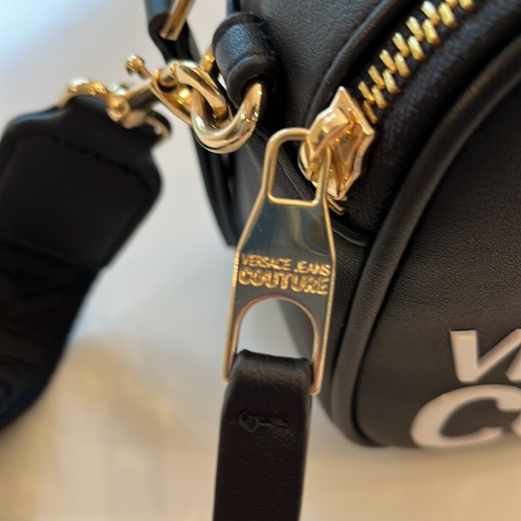 Versace Jeans Couture Camera Bag - Picture 2 of 8